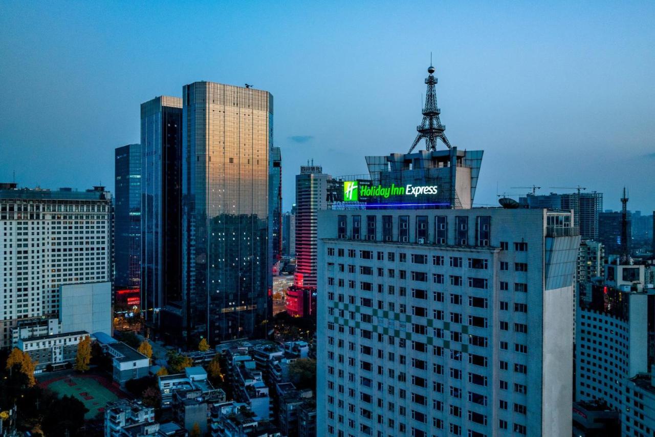 Holiday Inn Express Chengdu Tianfu Square By Ihg - Chunxi Road And Kuanzhai Alley Exterior foto