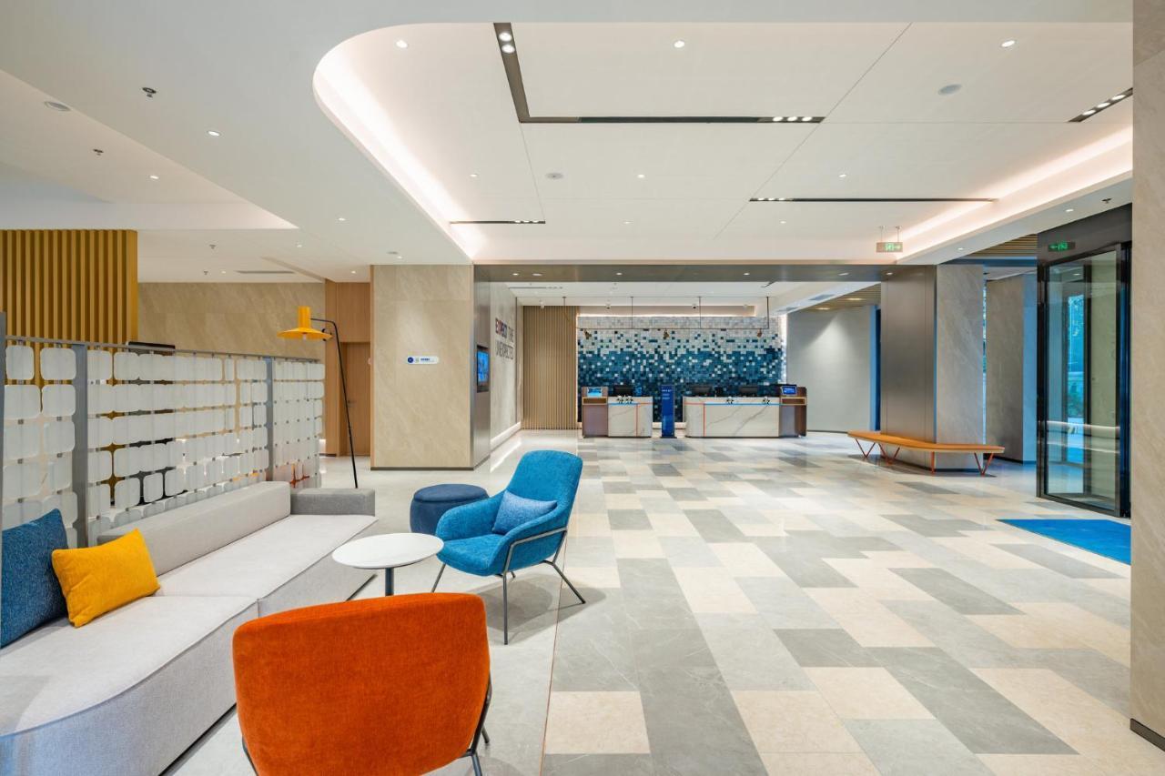 Holiday Inn Express Chengdu Tianfu Square By Ihg - Chunxi Road And Kuanzhai Alley Exterior foto