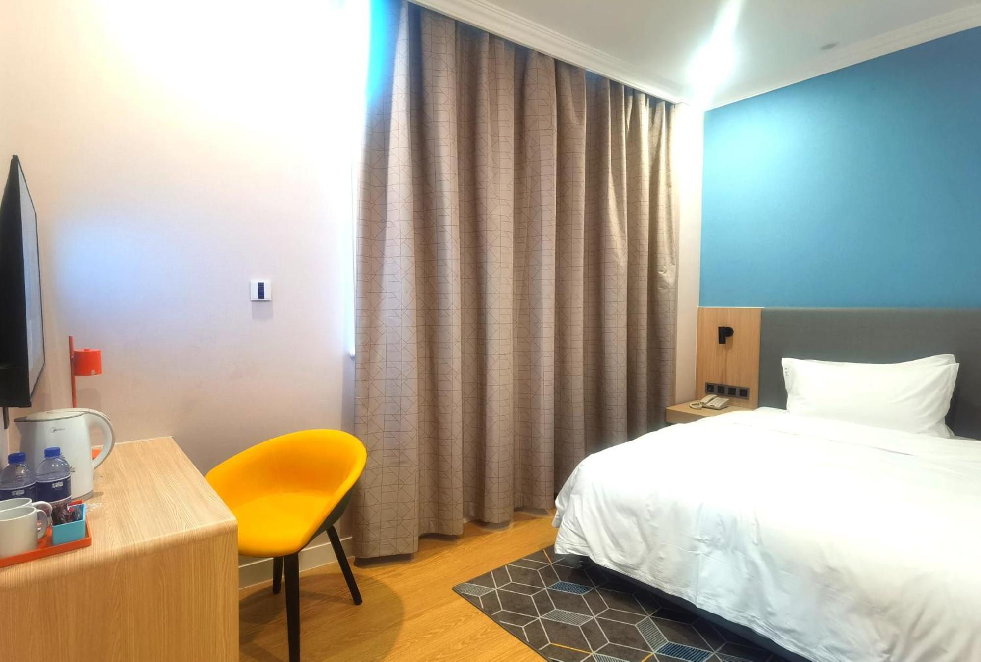Holiday Inn Express Chengdu Tianfu Square By Ihg - Chunxi Road And Kuanzhai Alley Exterior foto